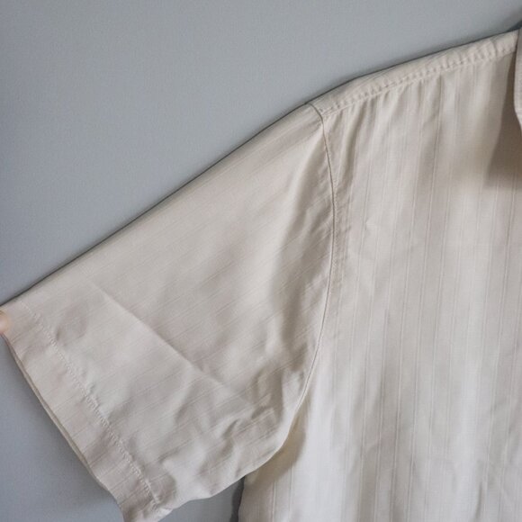 Tommy Bahama Mens Cream Sz S 100% Silk Buttoned Camp Collared Vacation Top - Picture 3 of 15